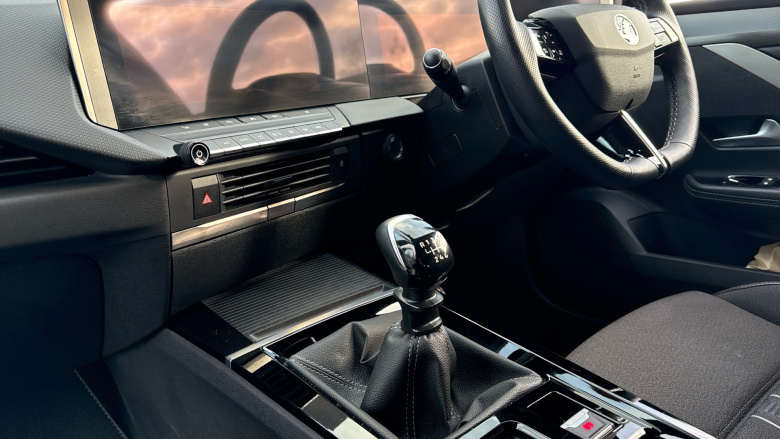 Vauxhall Astra 1.2 Turbo 130 GS 5dr Petrol Hatchback